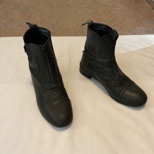Saxon Zip Paddock Black 8.5 1308-45